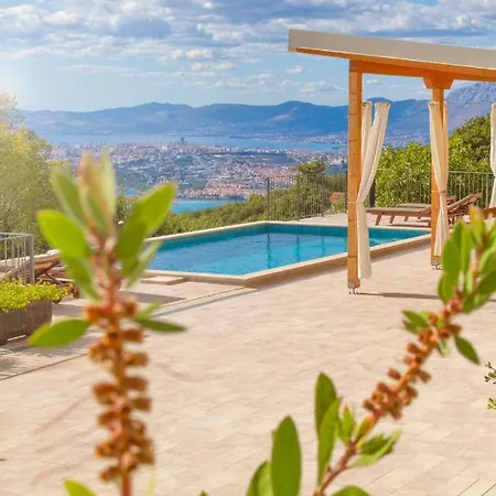 Old Stone House Gp Hébergement de vacances Podstrana