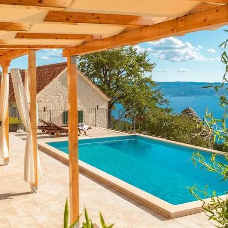 Old Stone House Gp *