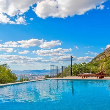 Hébergement de vacances Old Stone House Gp